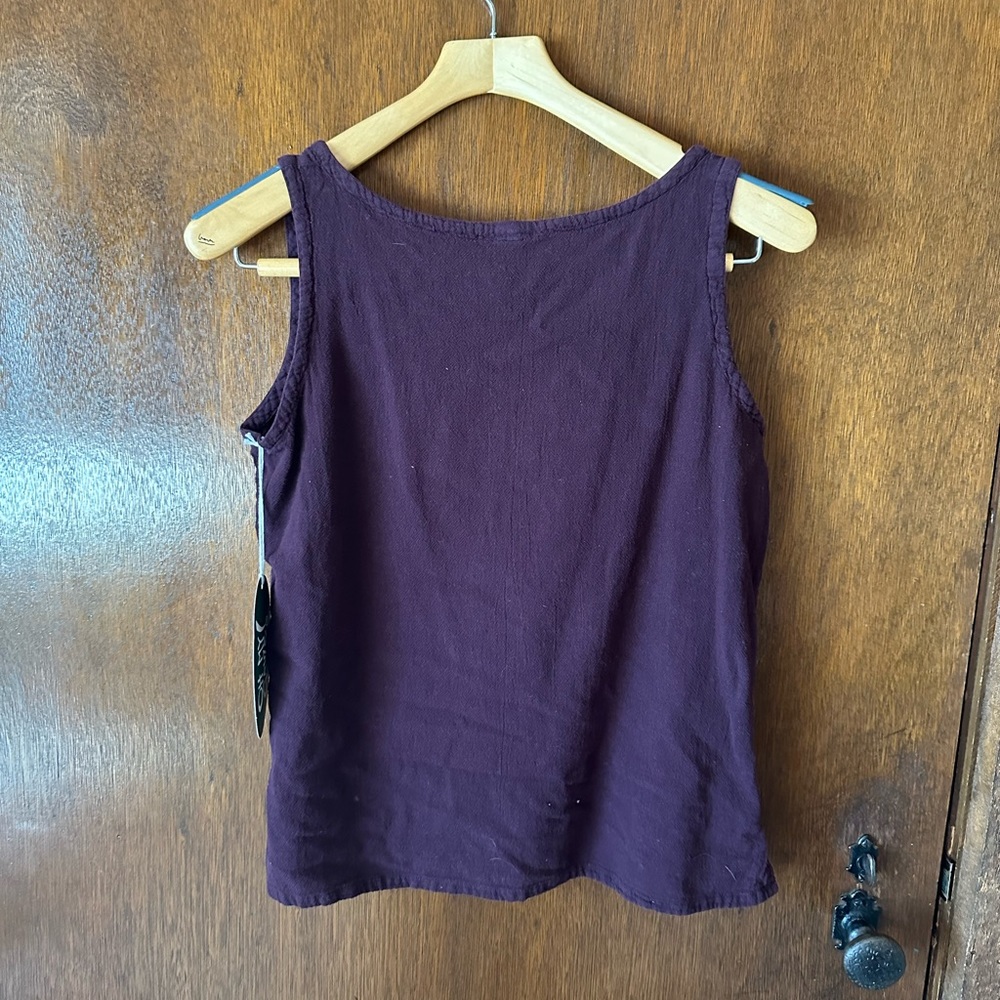 Nice flowy cotton tank top! Women’s medium, purple